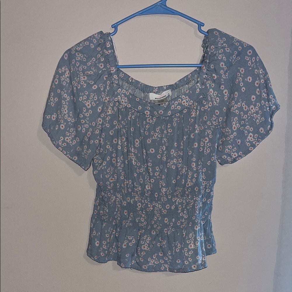 🔥URBAN Romantics Blue Floral Blouse